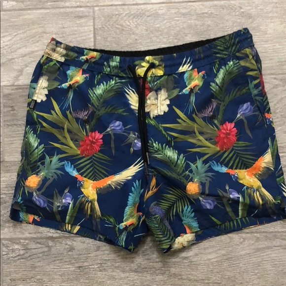 H&M Other - H&M parrot tropical print men’s swim suit
